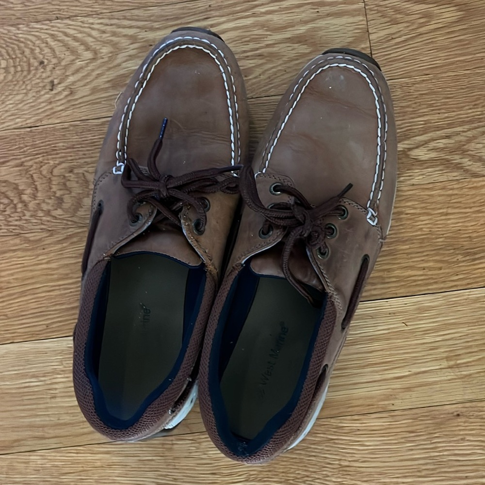 West marine leather boat shoe. Size 10 Great condition!